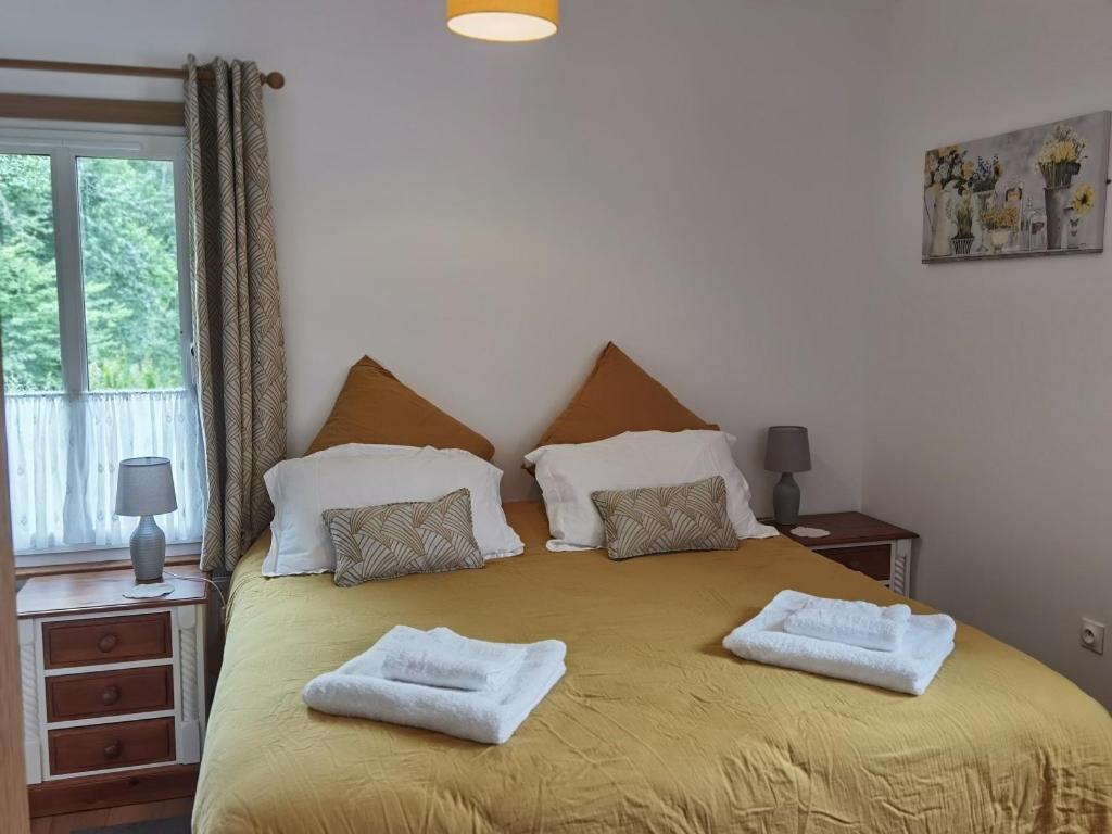 Soupiets Bed & Breakfast Betpouey Bagian luar foto