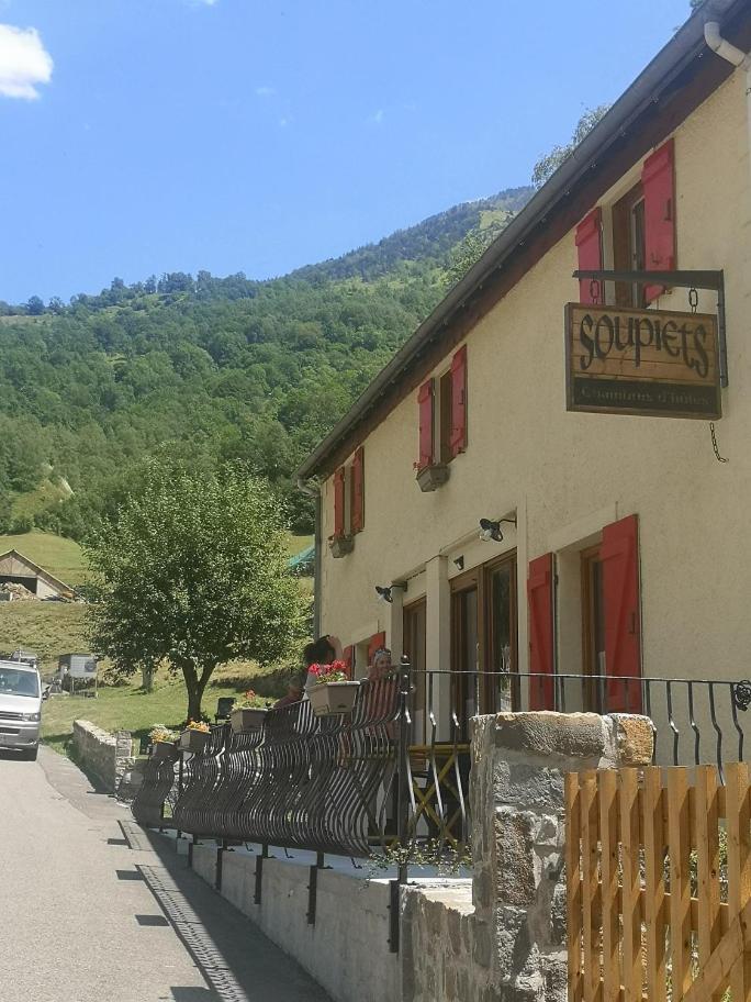 Soupiets Bed & Breakfast Betpouey Bagian luar foto